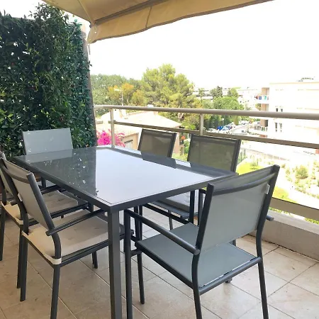 Apartman Joli 2p Climatise Dans Calme Et Securisee Avec Piscine *