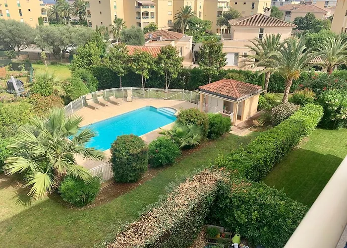 Apartman Joli 2p Climatise Dans Calme Et Securisee Avec Piscine *